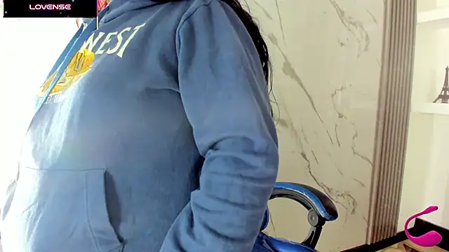 Charis_21 - spank ass