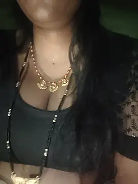 Sexyradha_