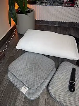 Marianna_uzcategui - tease asshole+ fingering+ oil