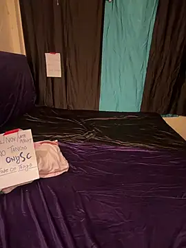 NaughtyZoya - pussy slapping with squirt