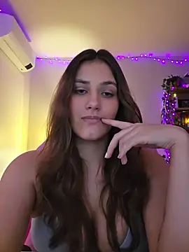 MiaRides19 - I suck dildo 😳😳