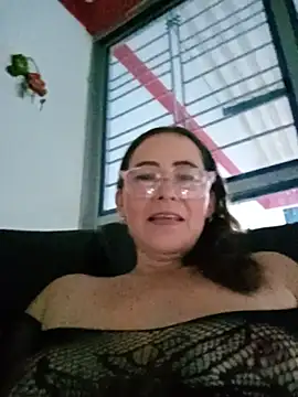 Salome_69 - Baile erótico con aseite