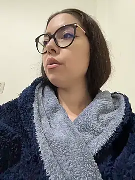 KaylaLewyss - Let’s start the Weekend 🥳