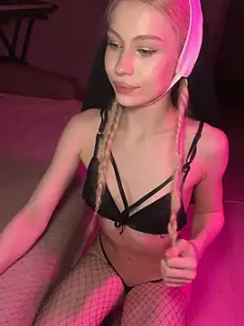 Ankasuee - show nipples