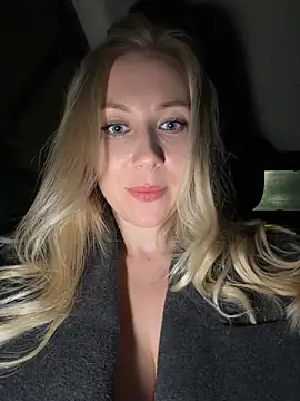 TrueSexyCrime - Walk around with the coat open hehe