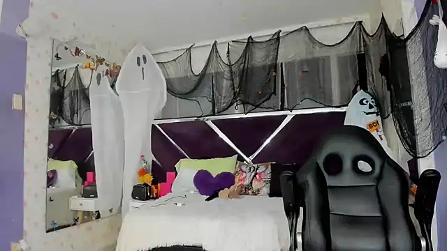 Sofia_thomson_ - control lush ass x 2 min