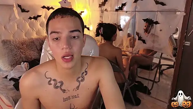 Sparks_eva - Show naked + suck cock🍒