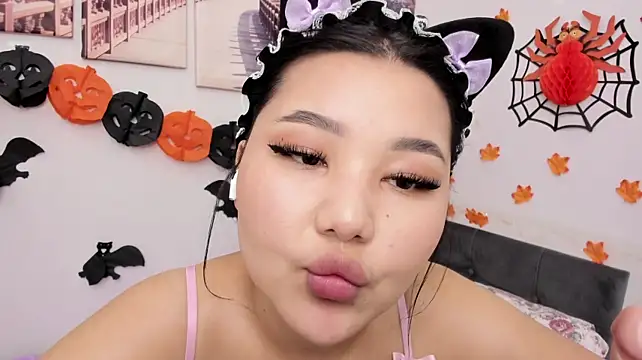 SweetSohee - Shake and spank in doggy