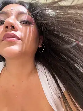 Emily_Gomezz - Ride dildo in ass