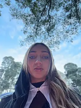 Nina_velvet01 - blowjob in the woods 🥵