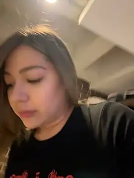 Latina_vanessa - Play with tits