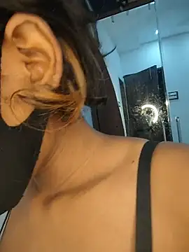 Sofia-077 - full nude kitchen dance show