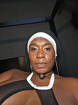 HanaThompson - RIDING MY FRIEND DANA'S FACE