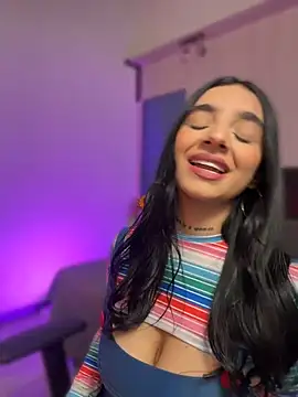 Abriil_cutee - SHOW TITTS
