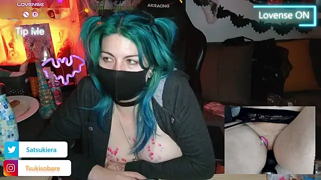 _Satsuki_ - Gagne une vidéo lesbien halloween 🎃