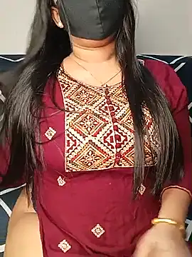 SSiya- - Oily boobs + 2 nude photos Last Tipper