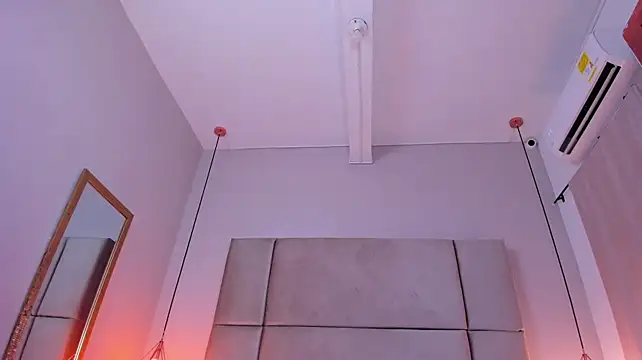 Jadetorres_ - 🦇🕸️Send kiss🦇🕸️