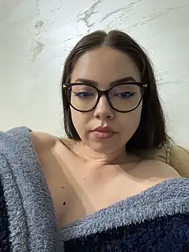 KaylaLewyss - Let’s start the Weekend 🥳