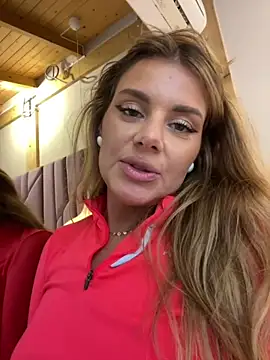 SophieeCharm - make me squirt all over