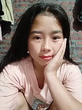 HeresThuy22 - Help the country girl