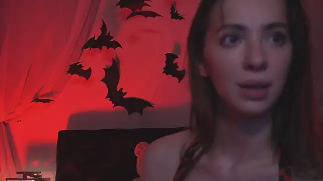 OnlyJett - back tease