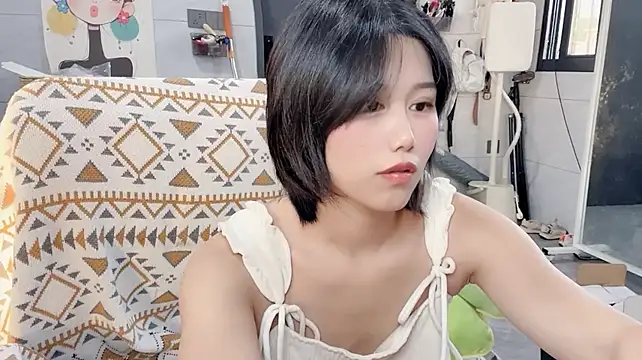 Liliya0010 - 大厅不漏点 私信C2C提前打招呼