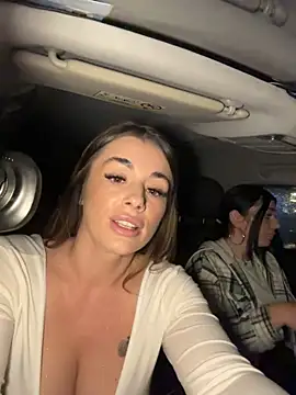 IsabellaEtthan - 🥵 LetYourPassionMakeUsWet+:gift: