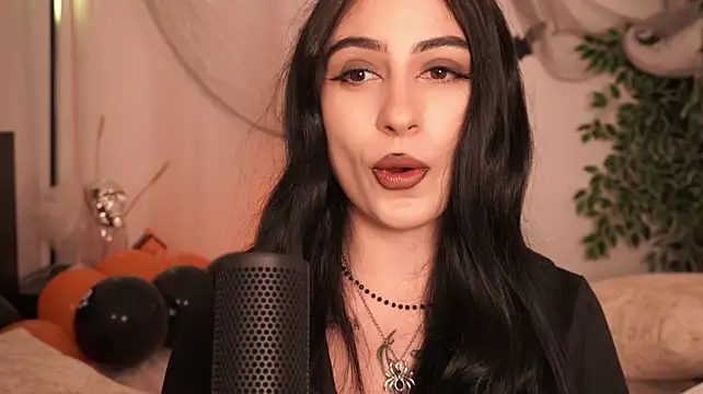 BlackkStorm - bootie close up