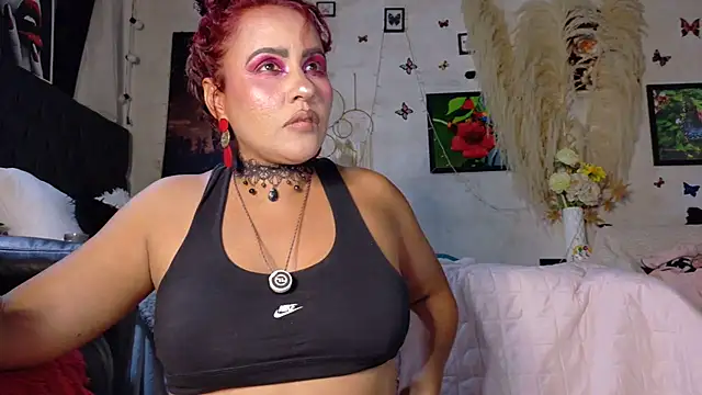 Kyara_Queen - fingers pussy + cream mmm