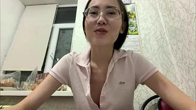 KusKus_Mya - take off my shorts