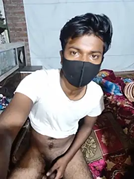 Shsjaks - Full nude showi n public