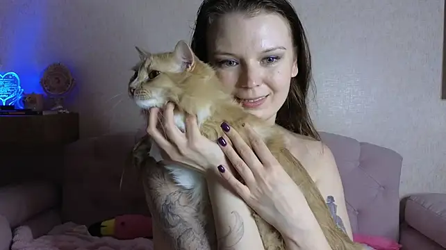 Vivian_Davis - handbra