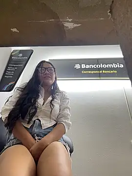 Danna_rios - SHOW BOOBS IN PUBLIC SHH