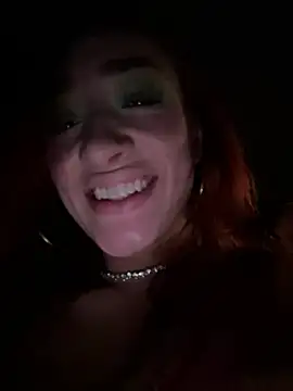 Ariiel_ - TOUCHING MY PUSSY IN PUBLIC