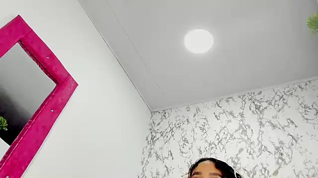 MarianaManzur - SQUIRT