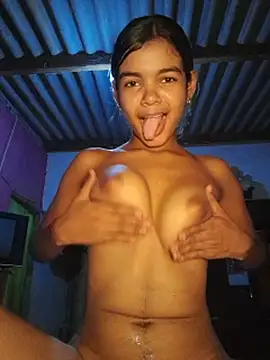 Ross_hot0 - Flash pussy que me vea mi vecino