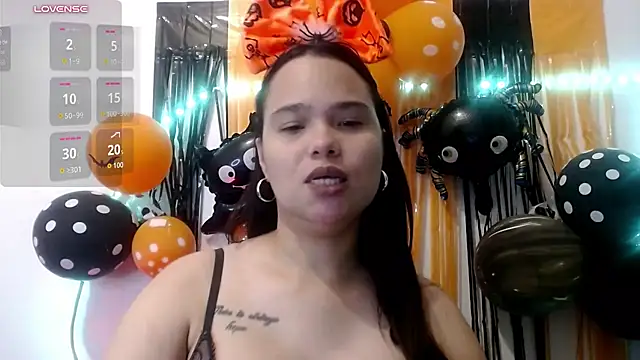 Nicolle_jenifer - show pussy + doggy