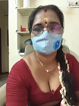 Tamilyazhini19